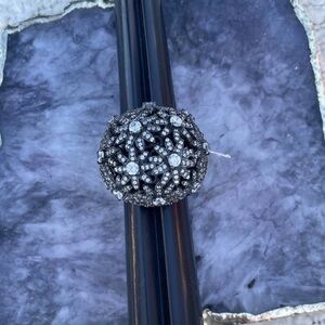Elegant Silver and Black Women's Ring